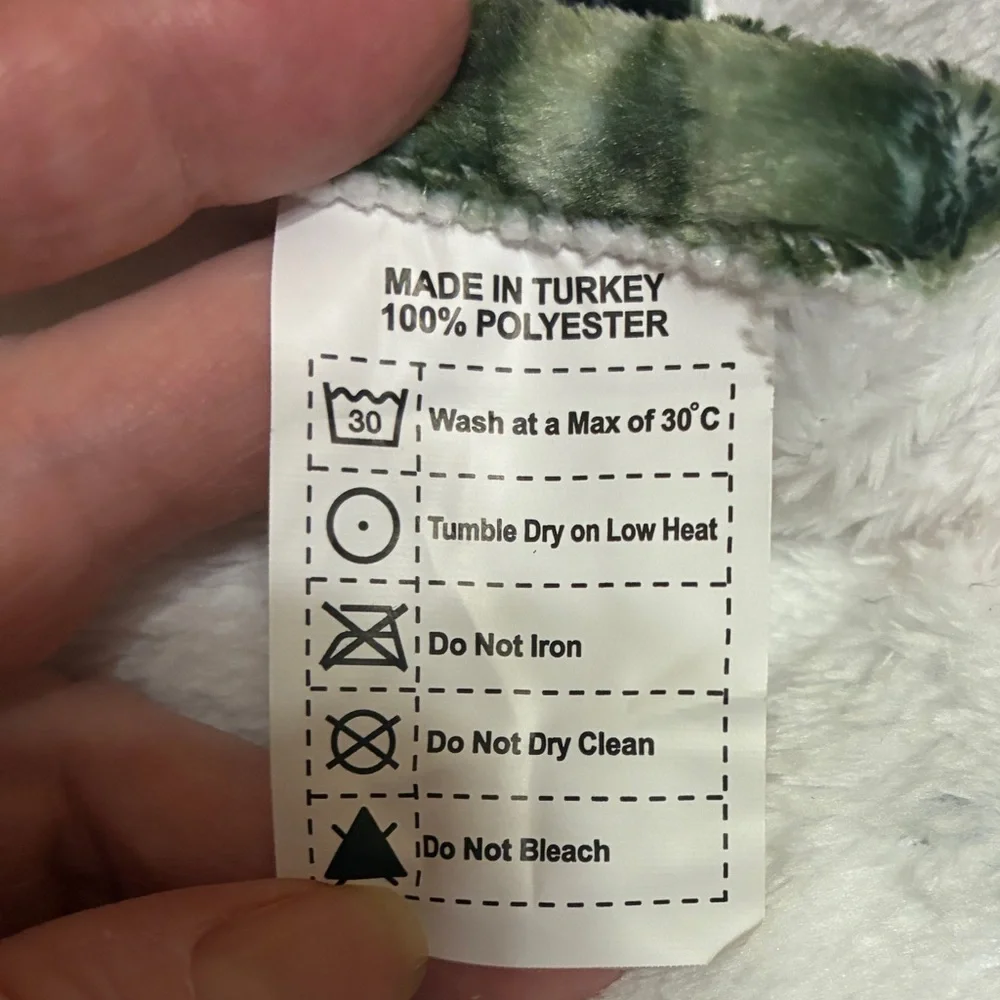 Festive Christmas Tree Blanket NWOT